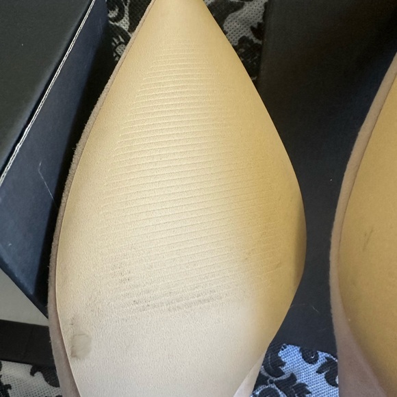 Saks Fifth Avenue Blush Suede Shoes, size 8.5 - Picture 6 of 9